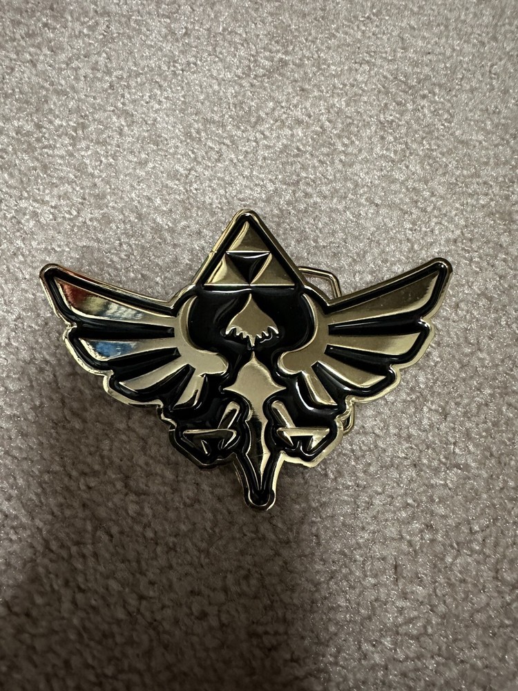 Nintendo THE LEGEND OF ZELDA Black and Gold Triforce 2016 Metal Belt Buckle NEW