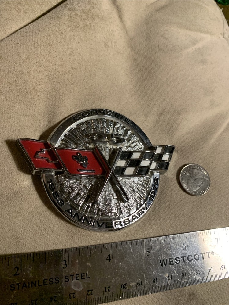 Used Vintage Chevrolet Corvette 25th Anniversary Metal Round Belt Buckle Pewter