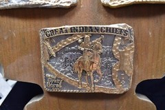AWARD DESIGN MEDALS PRESENT 12 GREAT INDIAN CHIEFS GOLD SILVER PLATED ON STAND