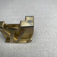 Louis Vuitton LV Iconic Gold Tone Belt Buckle ONLY Unisex #M0568U Vintage