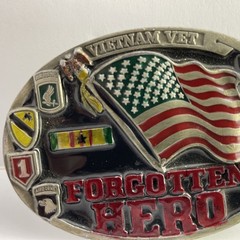 1987 VIETNAM VET Forgotten Hero Belt Buckle CH1468 Made in USA Glossy BEAUTIFUL