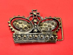 The Royal Crown – Vintage See Through Cutout Studded Belt Buckle