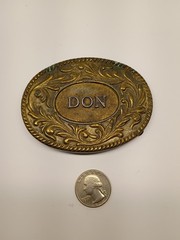 Vintage 1977 The Kinney Co « Don » Oval Metal Belt Buckle