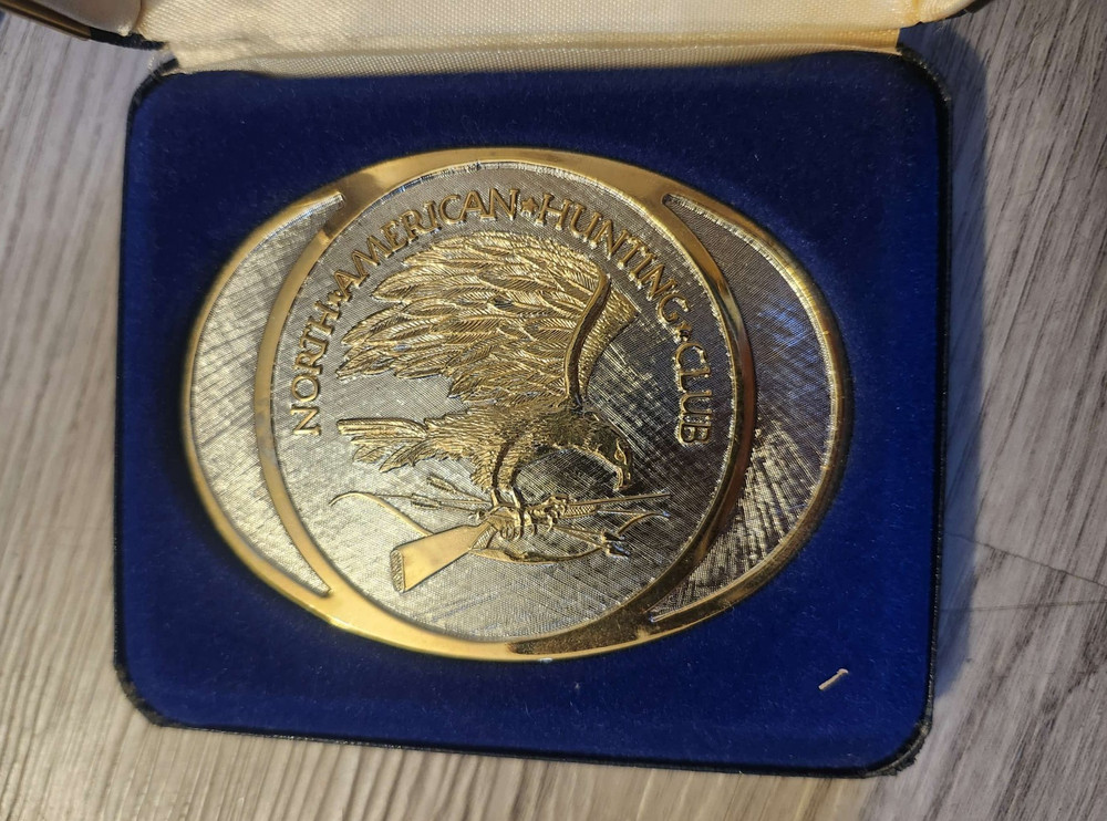 North American Hunting Club Wings of Gold Men&rsquo;s Western Belt Buckle 24k Gold