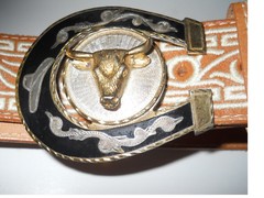 HORSESHOE AND BULL HEAD BELT BUCKLE AND WESTERN LEATHER DECORATE BELT