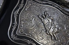 CRUMRINE Belt Buckle BULL RIDER Barbed Wire border M & F Western cowboy 38028