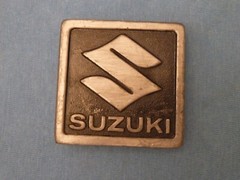 VINTAGE SUZUKI GS1000 GT750 T500 BELT BUCKLE – OWNERS MANUAL LISTED AS WELL