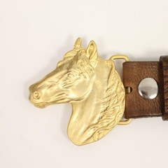 Matte Gold Horse Head Belt Buckle – Minimalist Premium Look