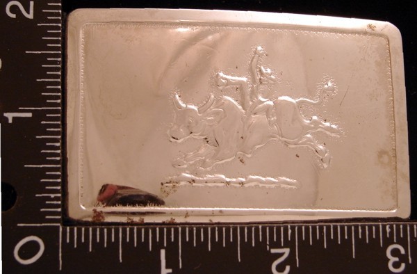LL22161 VINTAGE **RODEO BULL RIDER** EMBOSSED WESTERN BELT BUCKLE
