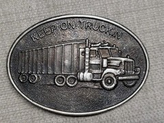 vintage KEEP ON TRUCKING belt buckle TRUCKER semi-truck WESTERN cowboy