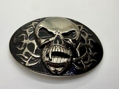Creepy Flaming Vampire Skull with Fang Gothic Punk Pre Loved Belt Buckle