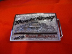 VINTAGE PREOWNED RUNNIN&rsquo;STRONG WITH TEAM SNAP ON Chrome-Brass Belt Buckle
