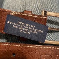 Vineyard Vines Shep & Ian 34 red fish print on silk cotton canvas brass buckle