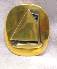 Vtg Small Ocean Ship SAILBOAT Brass Belt Buckle 1-5/8&Prime; L x 1-7/8&Prime; H