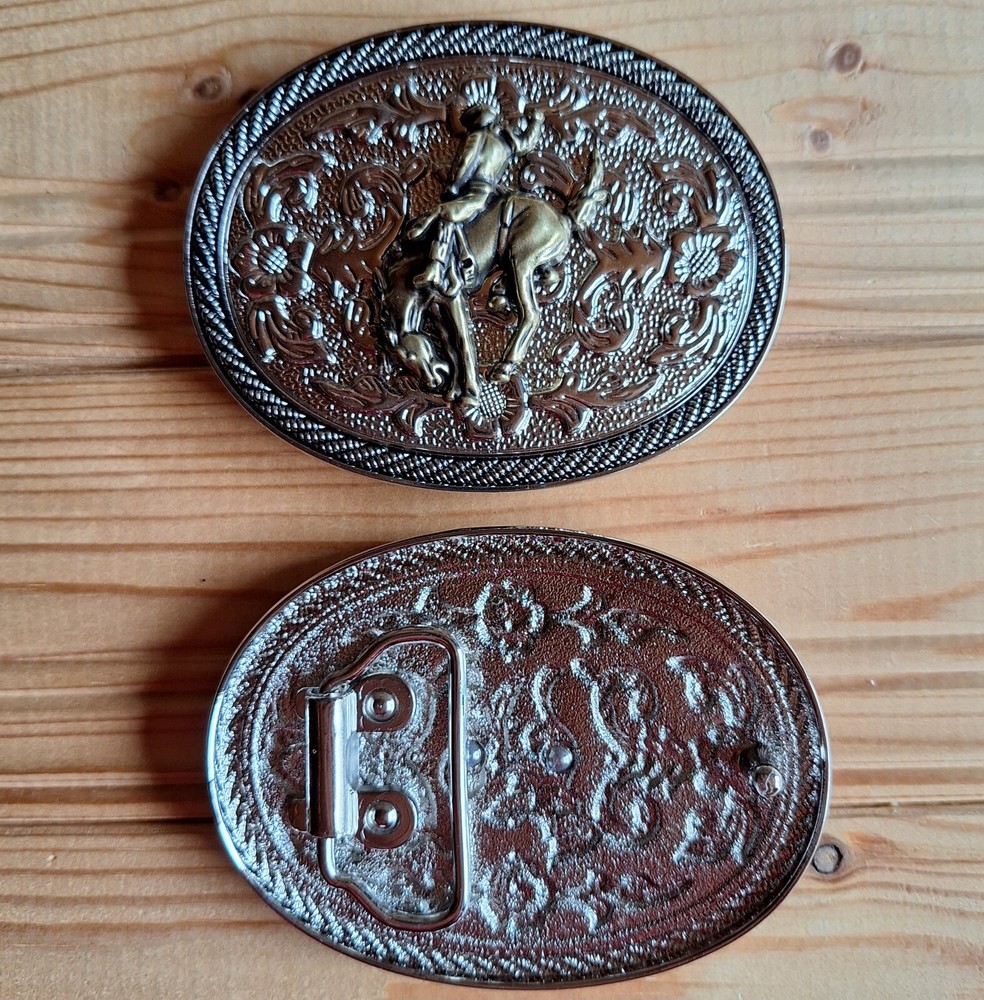 Rodeo western country oval silver & bronze belt buckle