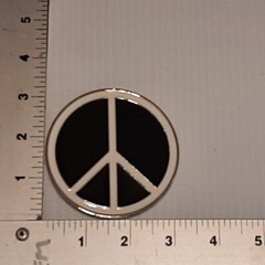 BLACK AND WHITE PEACE SIGN Metal Belt Buckle