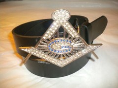 BRAND NEW FASHION BIG BUCKLE WITH CLEAR AND BLUE STONES SIZE 4.5 X 3.25 IN