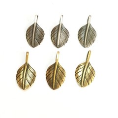 Small Silver Feather Jewelry Pendants,Bag Zipper Puller,Feather Zipper Pull lot