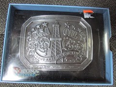 «  »USA OIL DERRICK – PROUD AMERICAN OILMAN – BELT BUCKLE » » – SILVER TONE- NWT