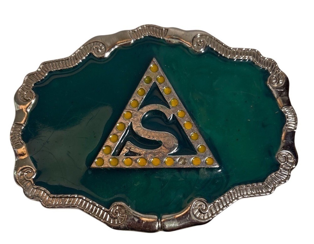 Belt Buckle Green Enamel & Yellow Accents Triangle with « S » Vintage Silver Toned