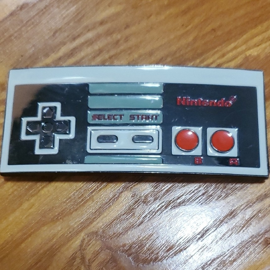 Nintendo Controller Belt Buckle Metal Collectible Accessory Statement Gaming HTF