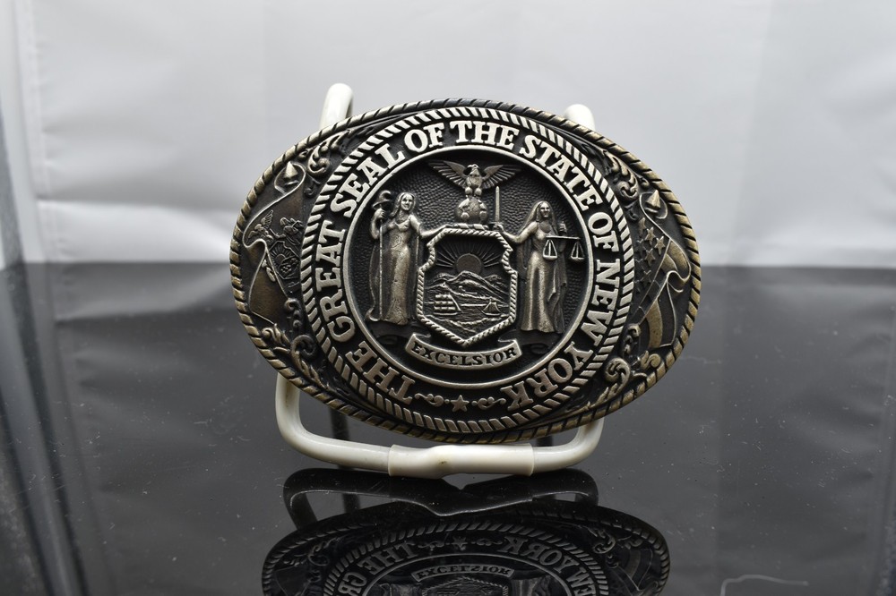 TONY LAMA GREAT STATE SEAL OF THE STATE OF NEW YORK FIRST EDITION UNWORN.[J]