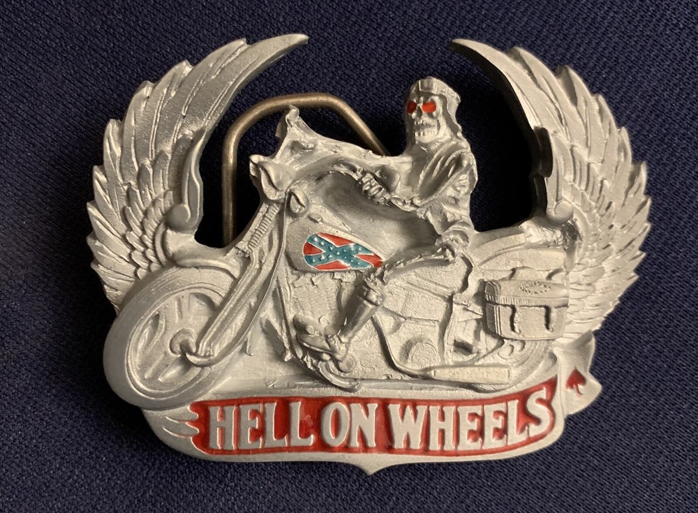 HELL ON WHEELS MOTORCYCLE SKULL BELT BUCKLE APPROX. 3 1/4&Prime; X 2 1/2&Prime;