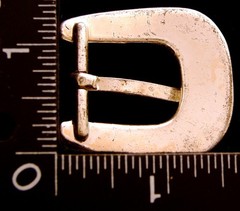 LL08143 VINTAGE ***HORSESHOE SHAPE*** SILVERTONE TONGUE TYPE BELT BUCKLE
