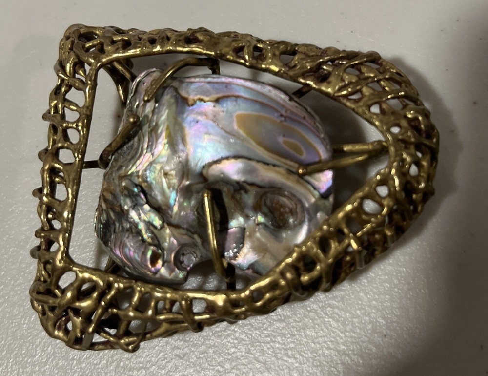 Men&rsquo;s Ornate Handcrafted Belt Buckle W/ Large Abalone Insert, Gold Tone, UNIQUE!