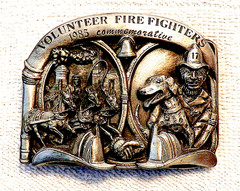 LIMITED EDITION VOLUNTEER AMERICAN FIRE FIGHTER 1985 COMMEMORATIVE 1488/2500 BB7