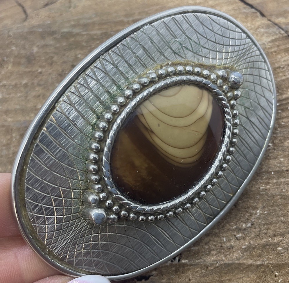 Vintage 1960’s Cat Eye Nickel Silver Oval Belt Buckle