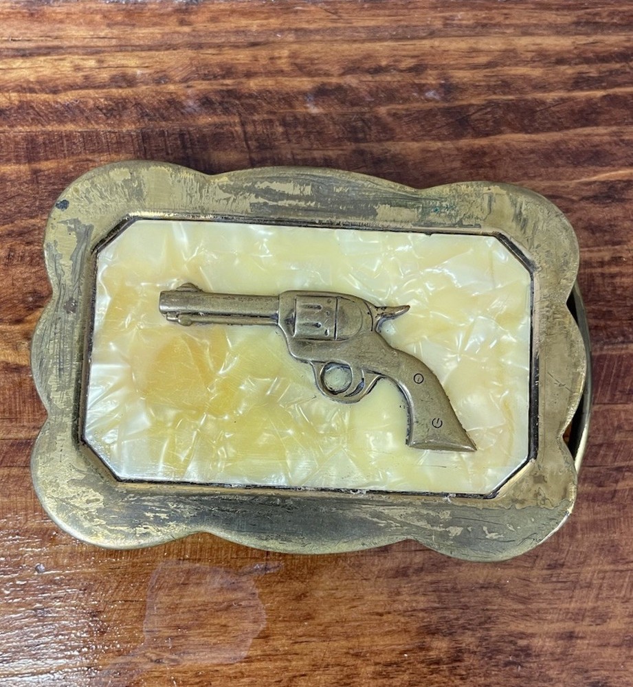 Vintage Western Revolver Belt Buckle Brass Plated Six Shooter