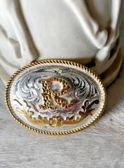 Western Initial Belt Buckle 3.5 x 2 5/8 in Oval R Silver Engraved Gold 1.75