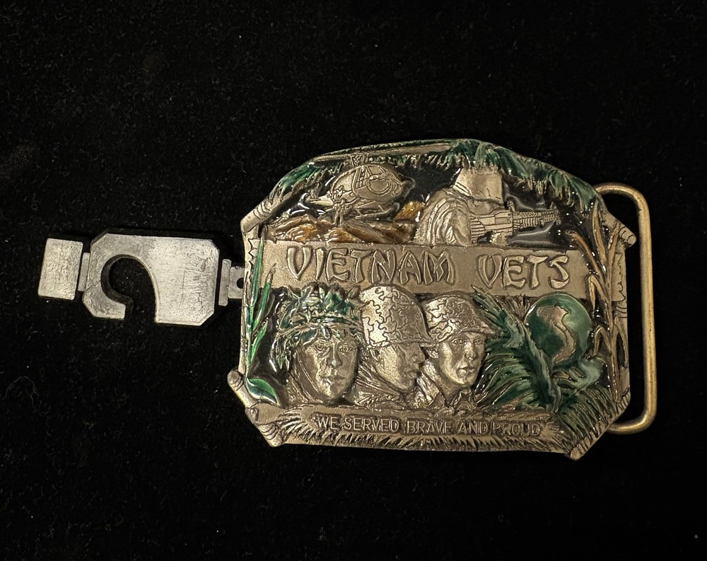 vintage belt buckle of American Vietnam vets RARE