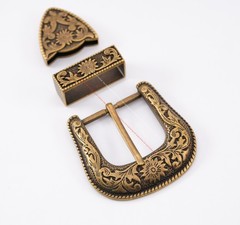Western Belt Buckle Three Piece Set Antique Brass Floral Design Unisex 1 1/2&Prime;