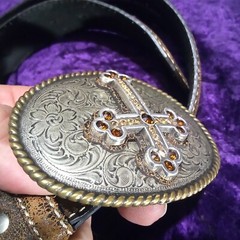 OVAL NOCONA RELIGIOUS CROSS CRYSTALS BELT & ETCHED BUCKLE 39&Prime; NICE!