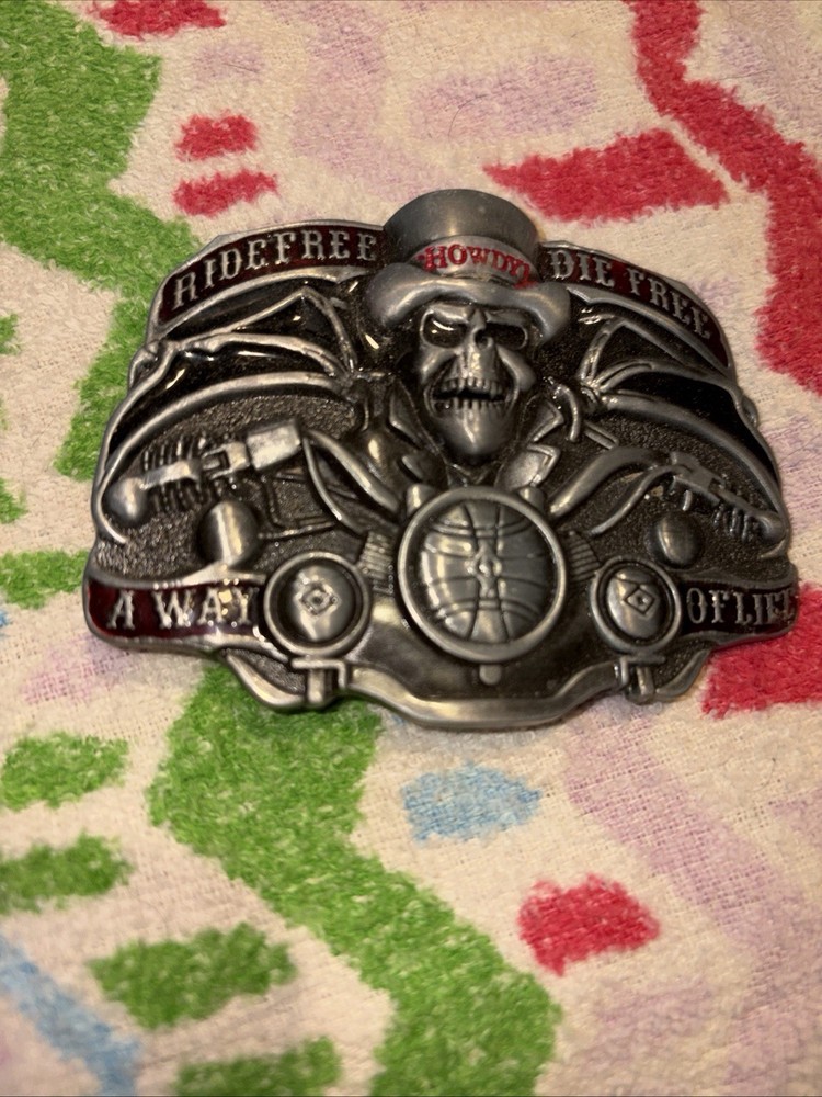 RIDE FREE HOWDY BELT BUCKLE APPROXIMATELY 3 1/4&Prime; X 2 3/8&Prime; MOTORCYCLE SKULL NEW