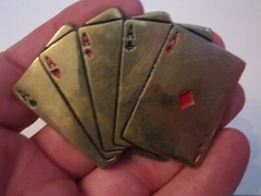 VINTAGE POKER FIVE CARD ACE BELT BUCKLE – SOLID BRASS – GW-17