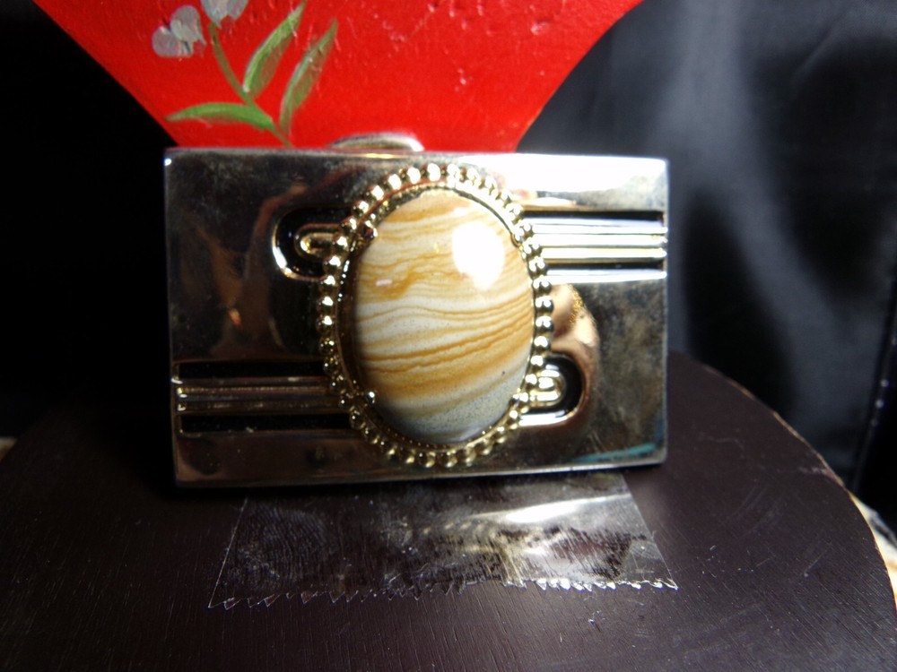 Men&rsquo;s Small Belt Buckle with a Sand Colored Stone, Measures 2 1/2&Prime; X 1/5/8&Prime;
