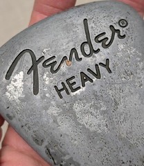 vintage FENDER belt buckle GUITAR PICK metal WESTERN cowboy HEAVY