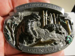 1986 GREAT SMOKY MOUNTAINS BLACK BEAR SCENE BELT BUCKLE HEAVY – GW-26