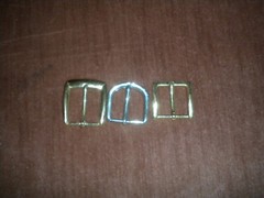 LOTS OF 3 REGULAR BUCKLE FOR 1 1/4 IN WIDE 1 SILVER 2 GOLD BUCKLE