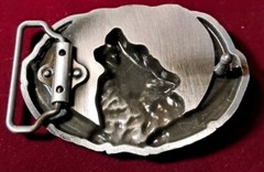 Belt Buckle Wolf Howling At The Moon With Black And White Enamel Detail Feathers