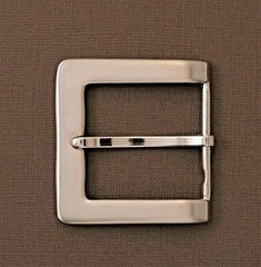 New 1 1/2&Prime; pin buckle(#56) man/women brushed nickel finish jean casual USA