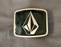 VOLCOM – Black And Silver Stone Emblem Gun Metal Belt Buckle Vintage