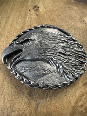 AMERICAN EAGLE HEAD ATTACKING BEAK SILVER COLOR VINTAGE 1993 EGE BELT BUCKLE USA