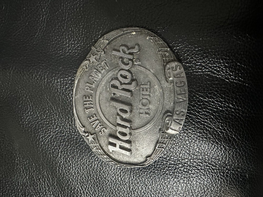 VTG 1995 Hard Rock Hotel Las Vegas « Save the Planet » Belt Buckle Multicolored