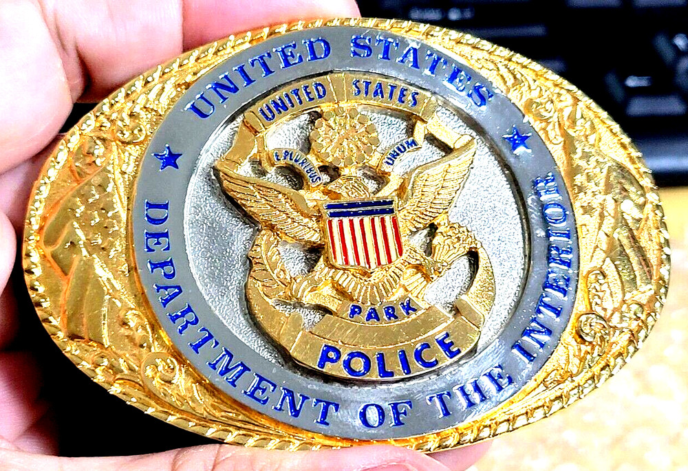 MUST SEE CREAM PUFF DEPARTMENT OF THE INTERIOR PARKS POLICE BELT BUCKLE X12/H