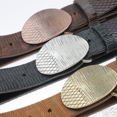 Industrial Style Oval Belt Buckle – Striking Texture for Leather Belts