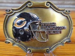 Chicago Bears 1985-1986 NFL World Champions Belt Buckle w/ VTG NFL Pin!!